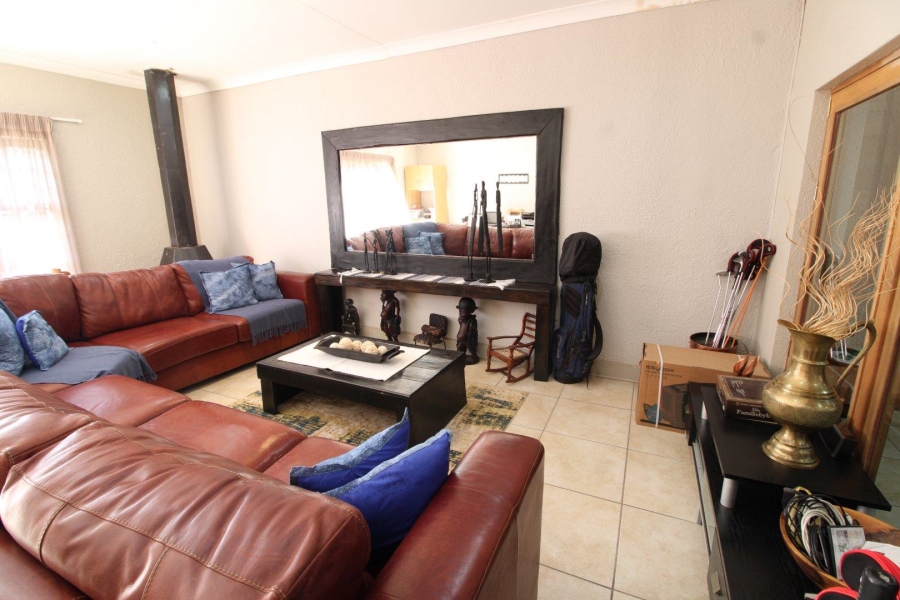 6 Bedroom Property for Sale in Doringkruin North West